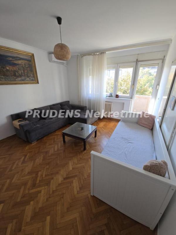Stan na prodaju u Beogradu, Beograd (centar), dvosoban, 66m2, cena 380000 evra