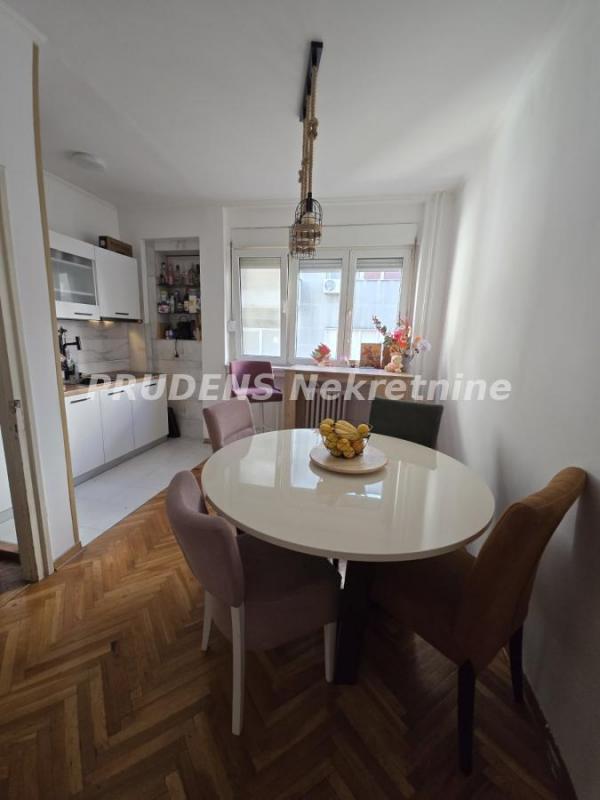 Stan na prodaju u Beogradu, Beograd (centar), dvosoban, 66m2, cena 380000 evra