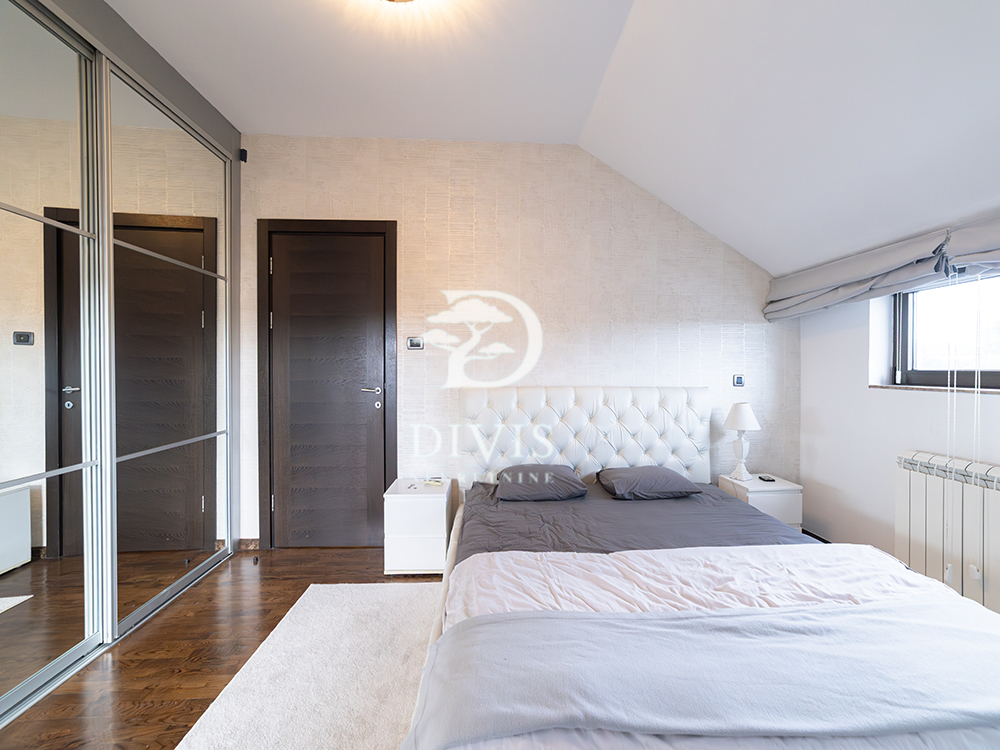 Stan na prodaju u Beogradu, Palilula, trosoban, 102m2, cena 350000 evra