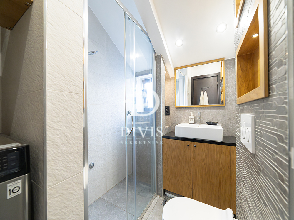 Stan na prodaju u Beogradu, Palilula, trosoban, 102m2, cena 350000 evra