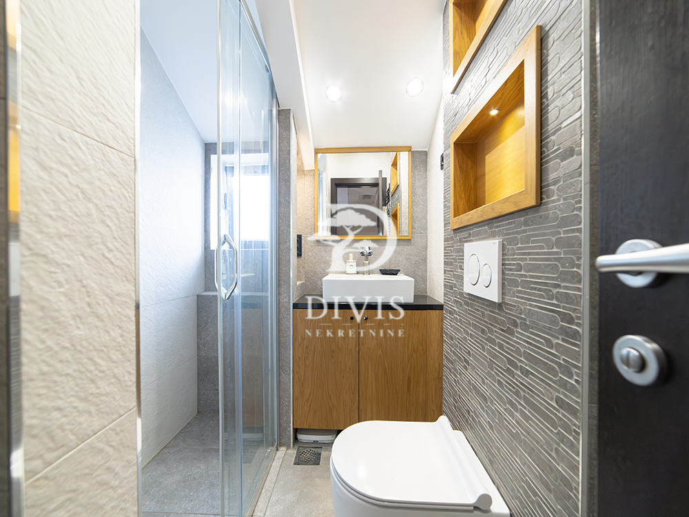 Stan na prodaju u Beogradu, Palilula, trosoban, 102m2, cena 350000 evra