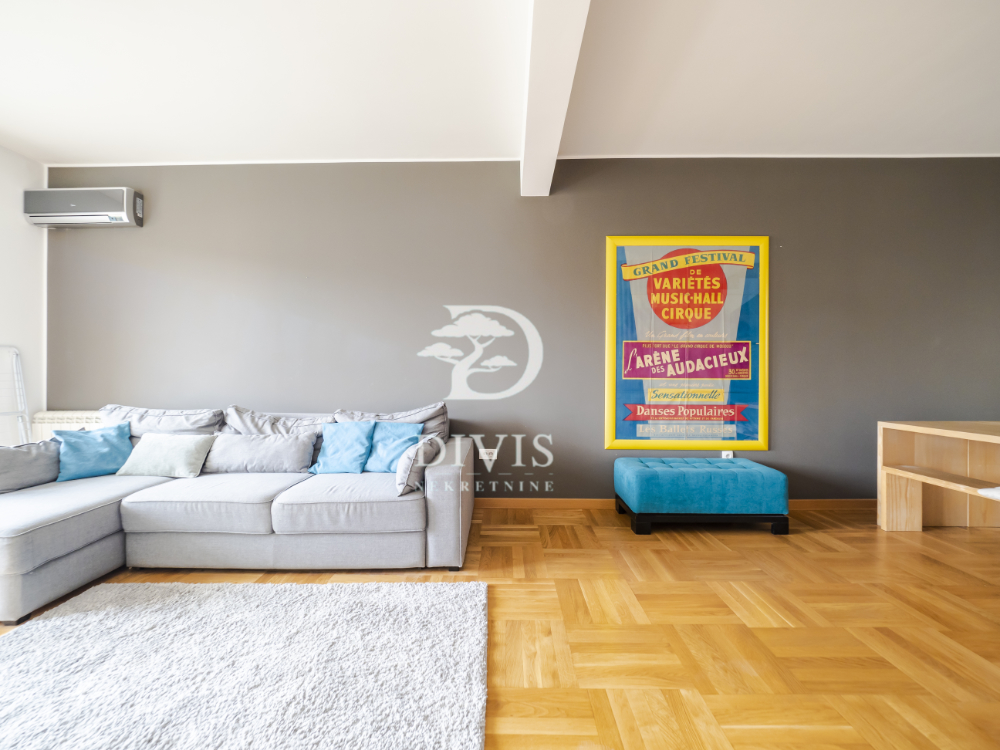 Stan na prodaju u Beogradu, Vračar, trosoban, 85m2, cena 330000 evra