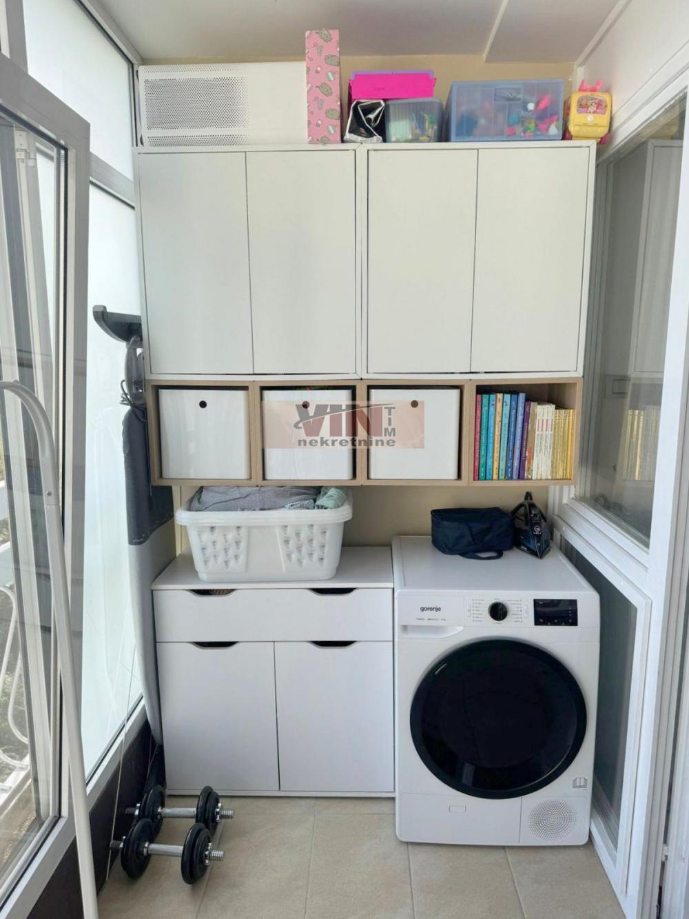 Stan na prodaju u Beogradu, Novi Beograd blok 70 (Kineski TC), dvosoban, 62m2, cena 239700 evra