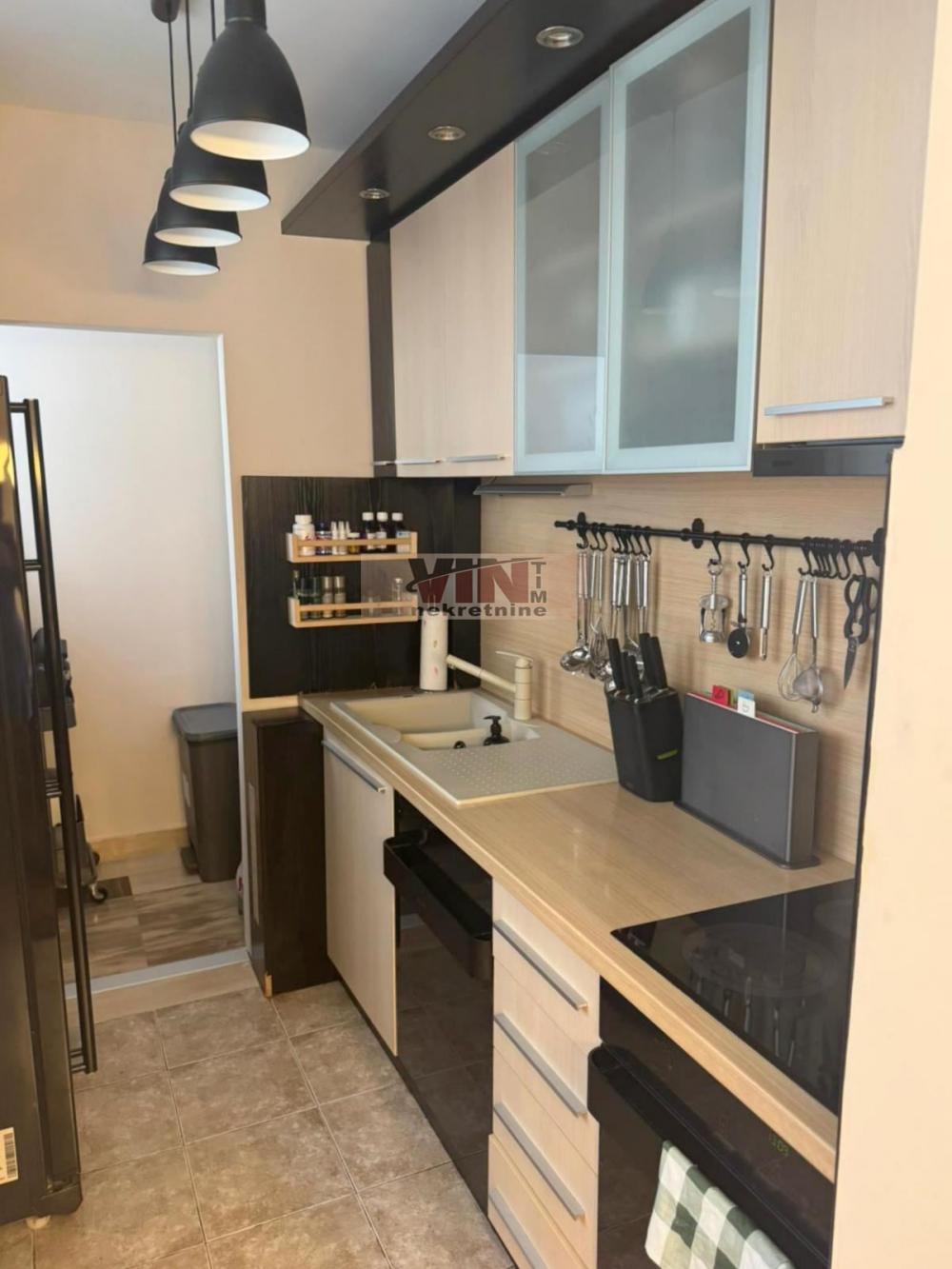 Stan na prodaju u Beogradu, Novi Beograd blok 70 (Kineski TC), dvosoban, 62m2, cena 239700 evra