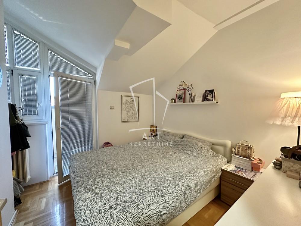 Stan na prodaju u Beogradu, Konjarnik, trosoban, 90m2, cena 225000 evra