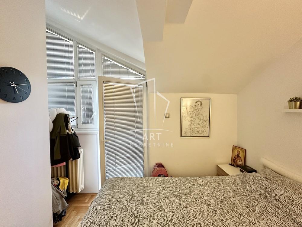 Stan na prodaju u Beogradu, Konjarnik, trosoban, 90m2, cena 225000 evra
