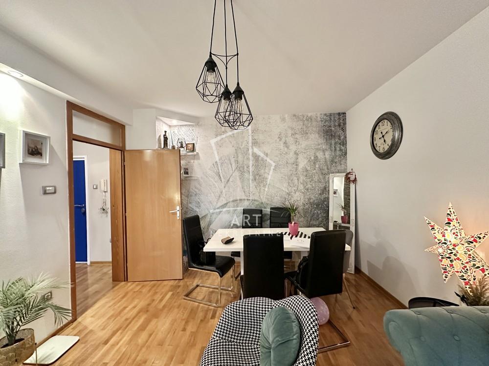 Stan na prodaju u Beogradu, Konjarnik, trosoban, 90m2, cena 225000 evra