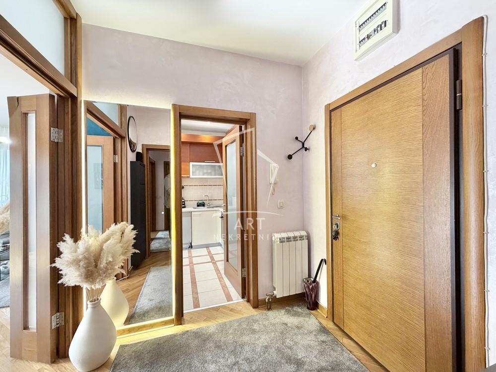 Stan na prodaju u Beogradu, Palilula, trosoban, 78m2, cena 335000 evra