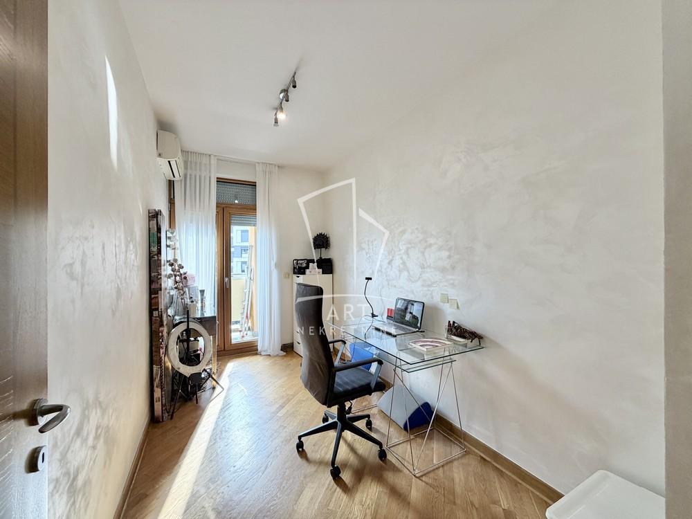 Stan na prodaju u Beogradu, Palilula, trosoban, 78m2, cena 335000 evra