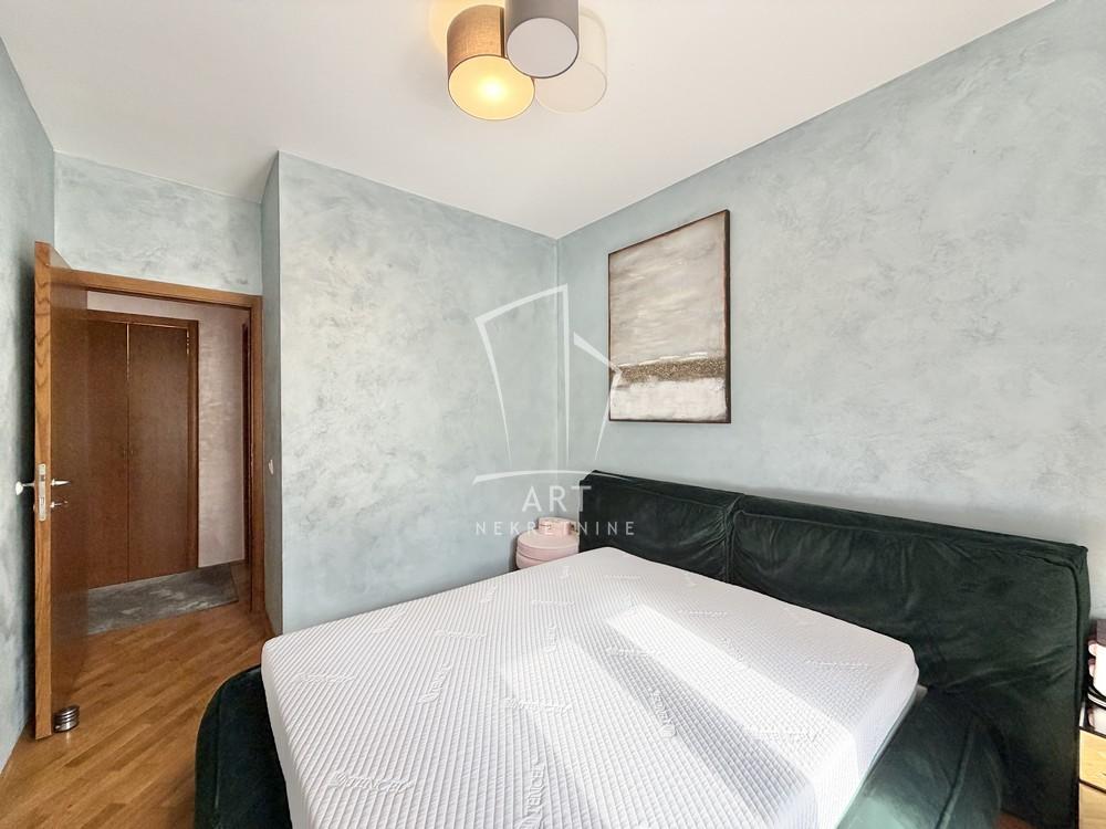 Stan na prodaju u Beogradu, Palilula, trosoban, 78m2, cena 335000 evra