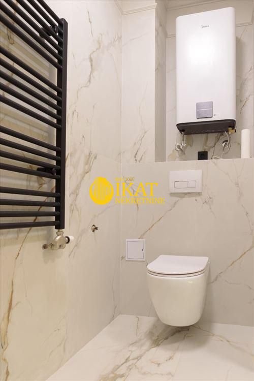 Stan na prodaju u Beogradu, Stari grad, trosoban, 80m2, cena 389000 evra