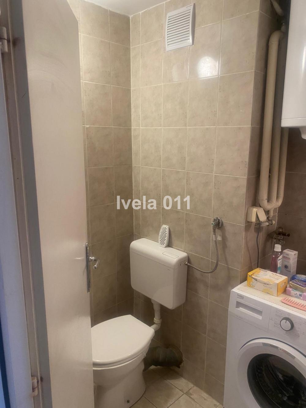 Stan na prodaju u Beogradu, Činovnička kolonija, trosoban, 79m2, cena 180000 evra