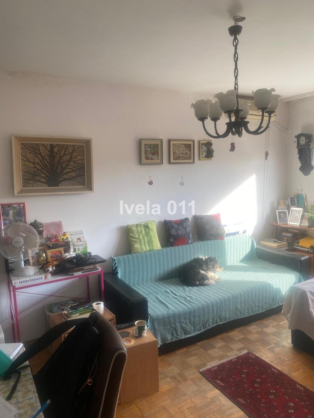 Stan na prodaju u Beogradu, Činovnička kolonija, trosoban, 79m2, cena 180000 evra