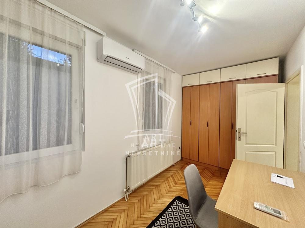 Stan na prodaju u Beogradu, Zvezdara, dvosoban, 44m2, cena 134900 evra