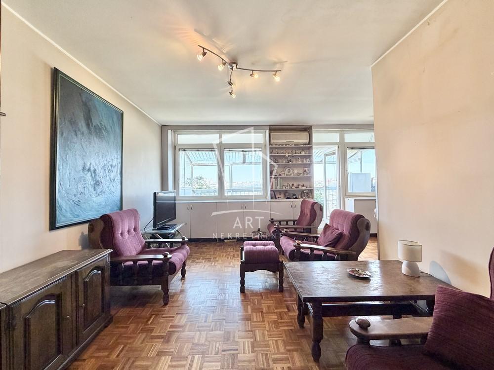 Stan na prodaju u Beogradu, Voždovac, trosoban, 81m2, cena 219000 evra