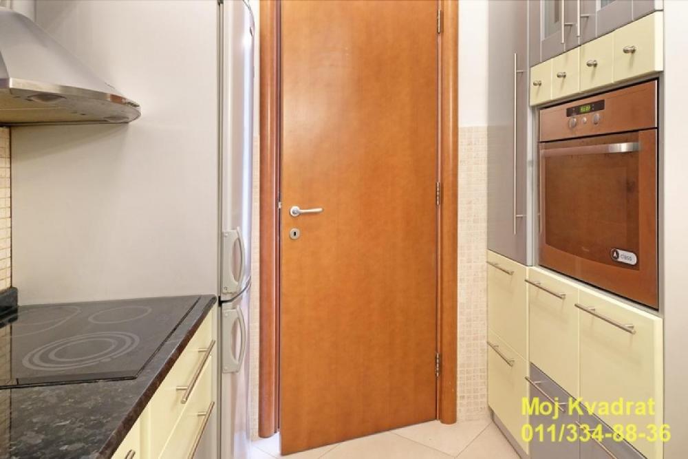 Stan na prodaju u Beogradu, Vračar (Hram), dvosoban, 62m2, cena 430000 evra