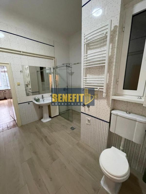 Stan na prodaju u Beogradu, Beograd (centar), 200m2, cena 1100000 evra