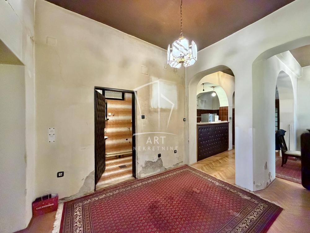 Stan na prodaju u Beogradu, Stari grad, trosoban, 57m2, cena 247000 evra