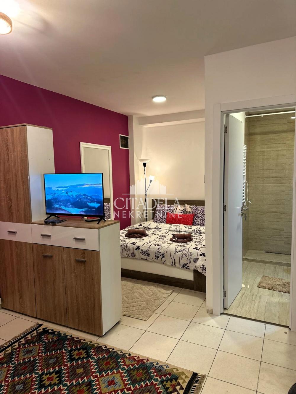 Stan na prodaju u Beogradu, Voždovac, 25m2, cena 75000 evra