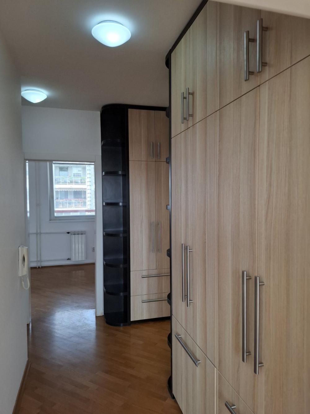 Stan na prodaju u Beogradu, Novi Beograd blok 29, 123m2, cena 553000 evra