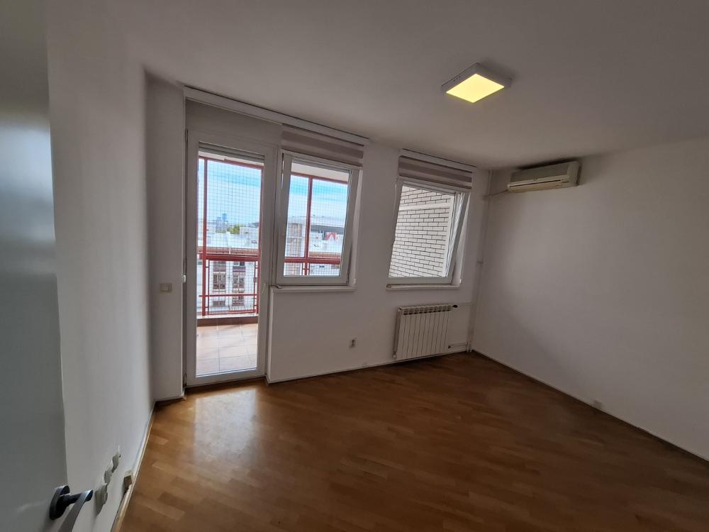Stan na prodaju u Beogradu, Novi Beograd blok 29, 123m2, cena 553000 evra