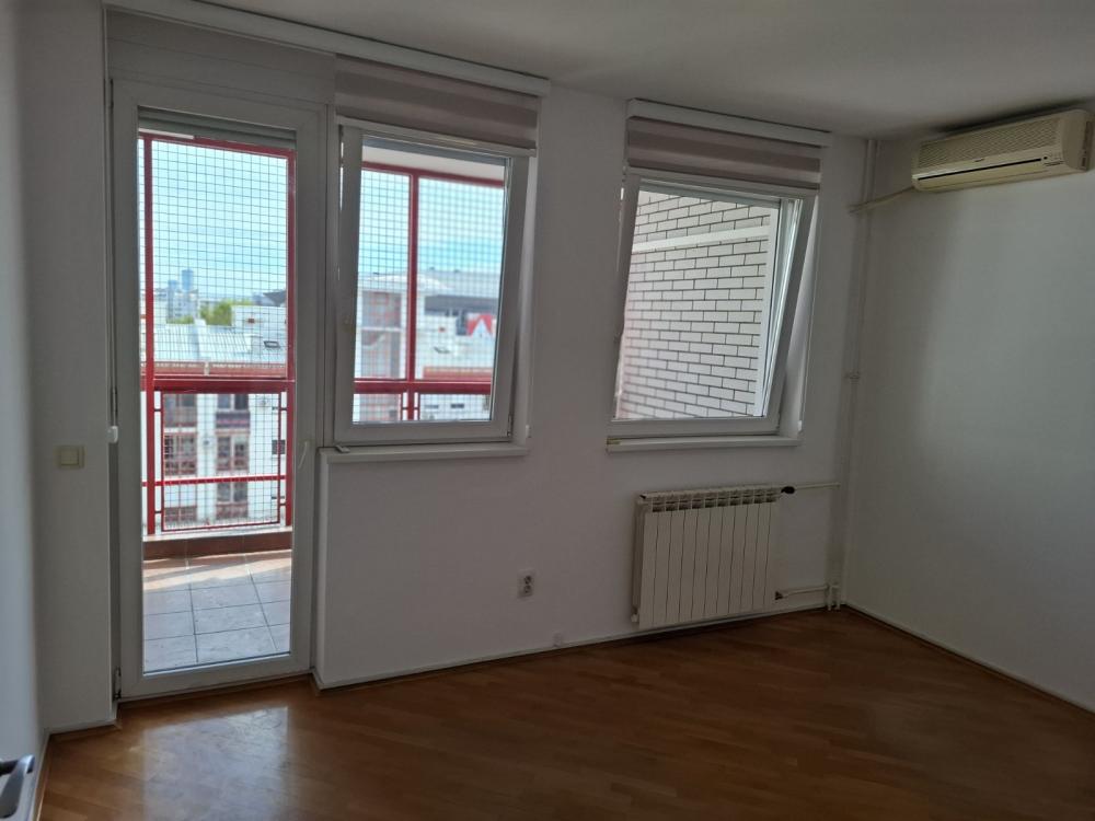 Stan na prodaju u Beogradu, Novi Beograd blok 29, 123m2, cena 553000 evra