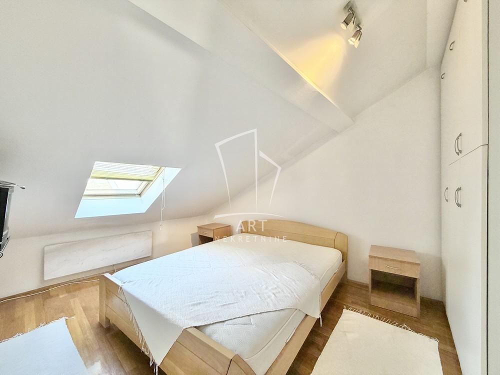 Stan na prodaju u Beogradu, Vračar (Hram), trosoban, 85m2, cena 265000 evra