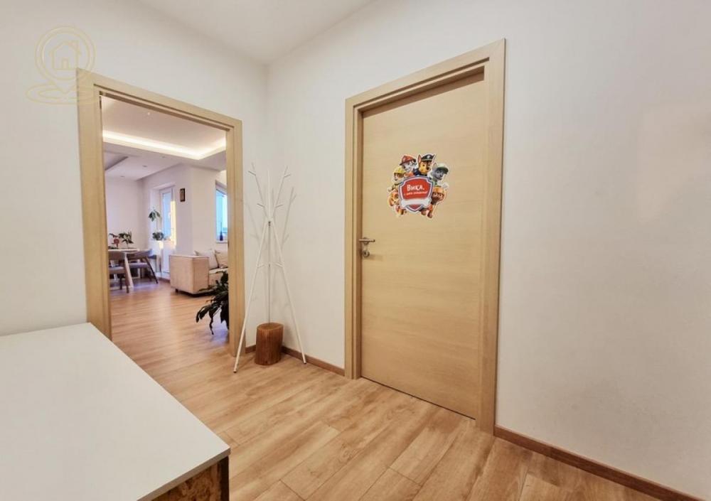 Stan na prodaju u Beogradu, Pašino brdo, cetvorosoban, 82m2, cena 287000 evra