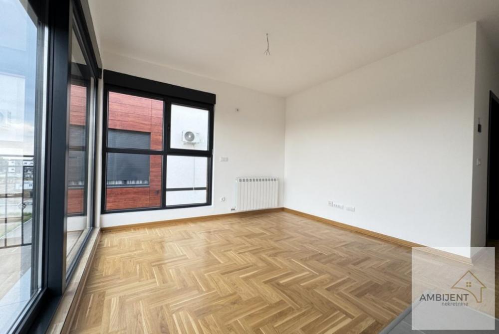 Stan na prodaju u Beogradu, Surčin, dvoiposoban, 50m2, cena 142500 evra