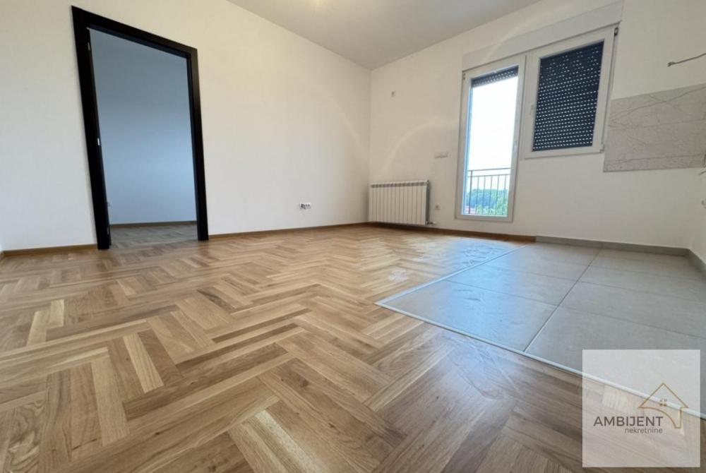 Stan na prodaju u Beogradu, Surčin, dvosoban, 41m2, cena 107900 evra