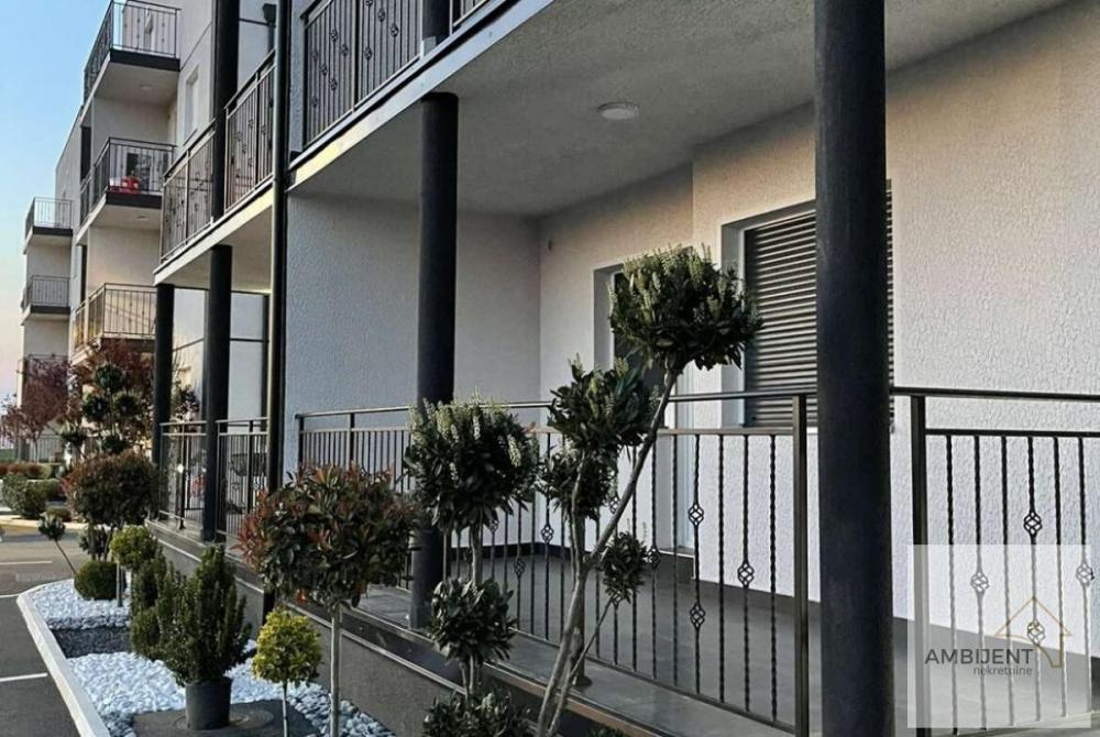 Stan na prodaju u Beogradu, Surčin, dvosoban, 41m2, cena 107900 evra