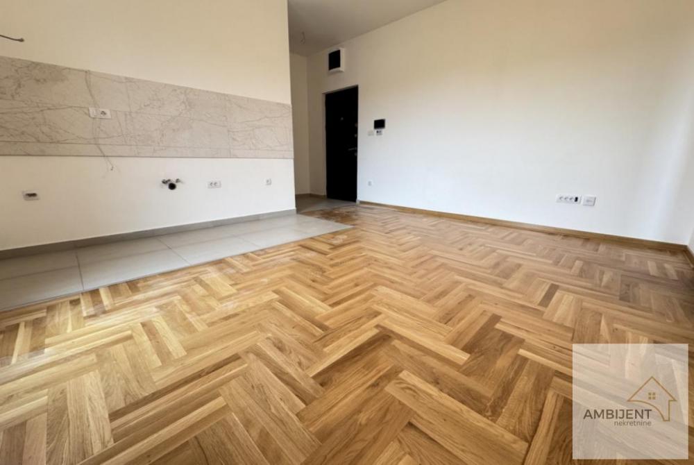 Stan na prodaju u Beogradu, Surčin, dvosoban, 41m2, cena 107900 evra