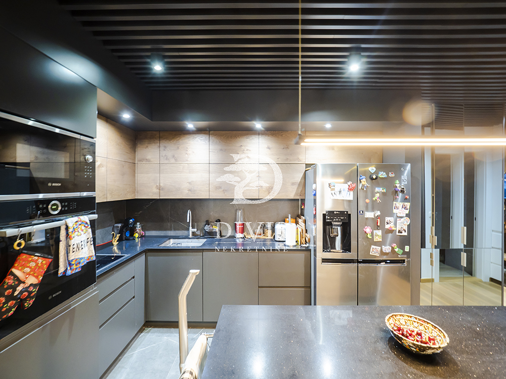 Stan na prodaju u Beogradu, Novi Beograd blok 65, trosoban, 119m2, cena 490000 evra