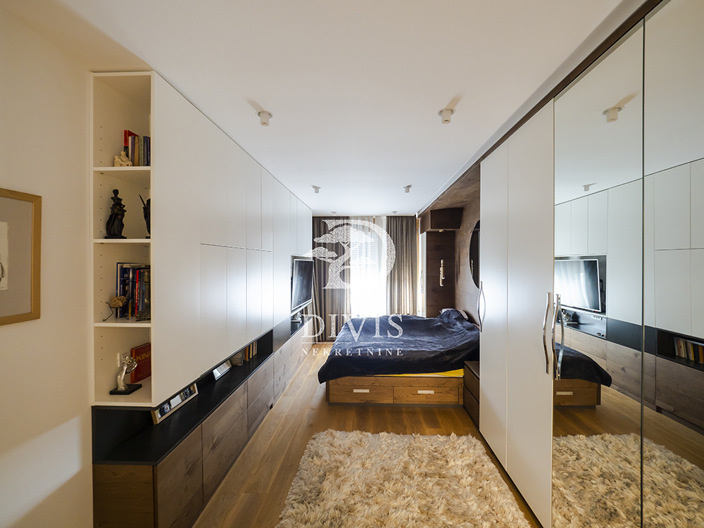 Stan na prodaju u Beogradu, Novi Beograd blok 65, trosoban, 119m2, cena 490000 evra