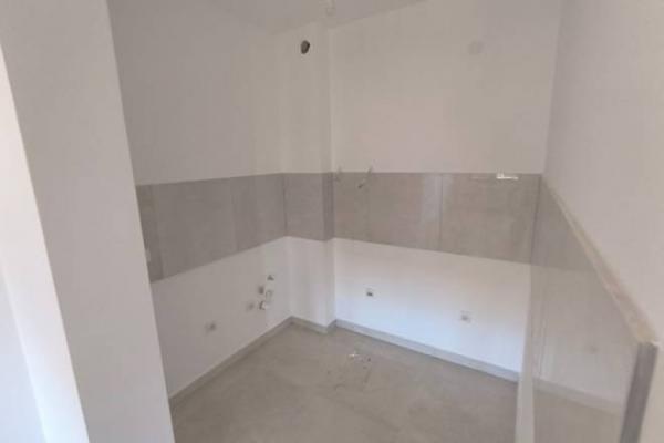 Stan na prodaju u Beogradu, Surčin, dvoiposoban, 58m2, cena 140000 evra