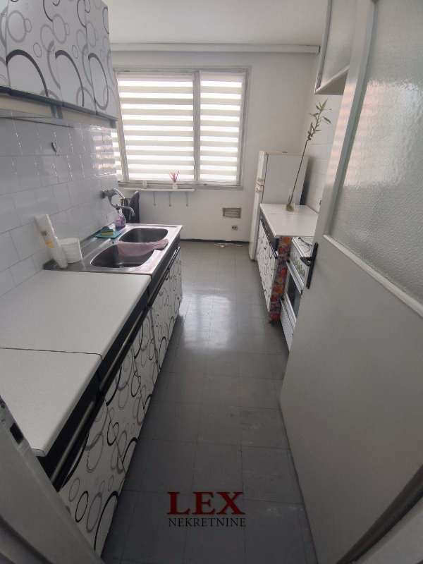 Stan na prodaju u Beogradu, Karaburma, dvosoban, 54m2, cena 160000 evra