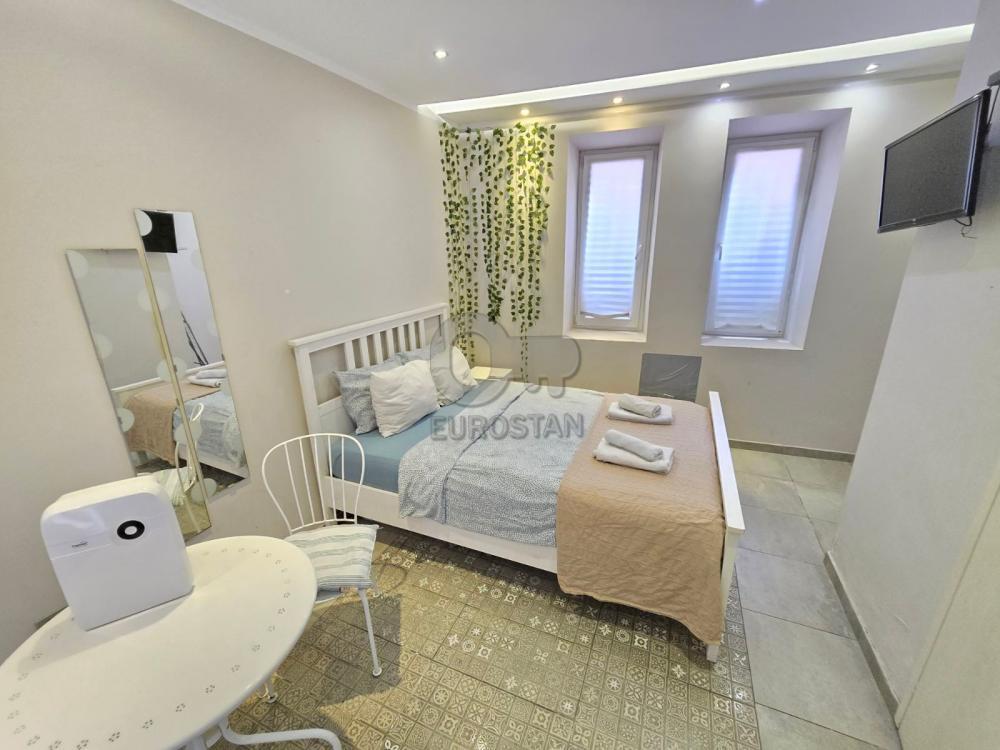 Stan na prodaju u Beogradu, Beograd (centar), 21m2, cena 90000 evra