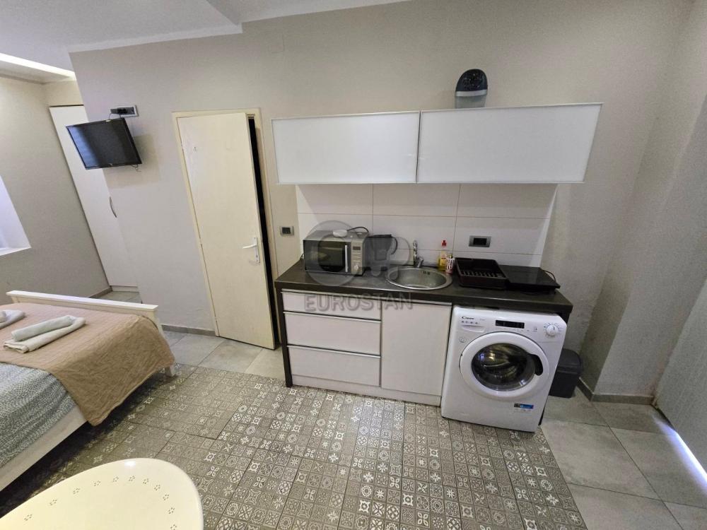 Stan na prodaju u Beogradu, Beograd (centar), 21m2, cena 90000 evra