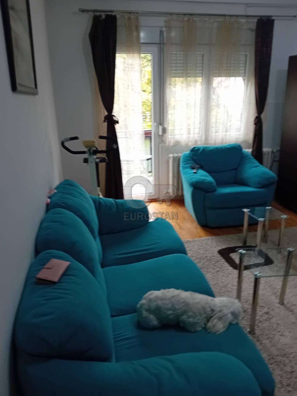 Stan na prodaju u Beogradu, Kanarevo brdo, trosoban, 63m2, cena 190000 evra