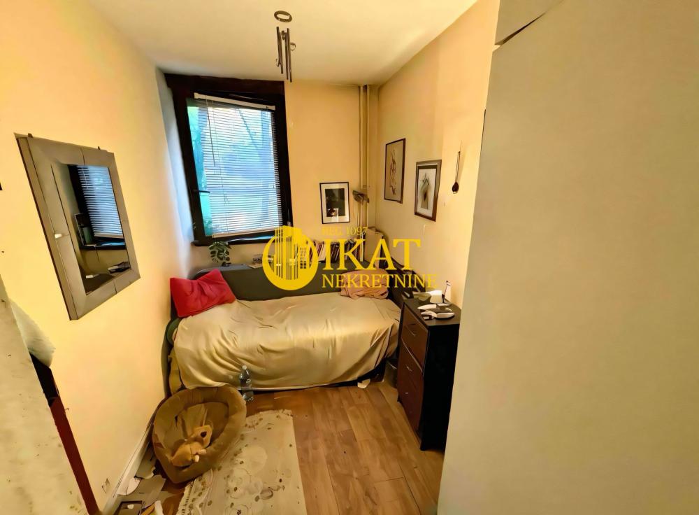 Stan na prodaju u Beogradu, Zvezdara, troiposoban, 81m2, cena 180000 evra