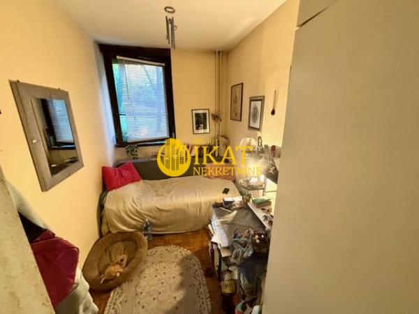 Stan na prodaju u Beogradu, Zvezdara, troiposoban, 81m2, cena 180000 evra