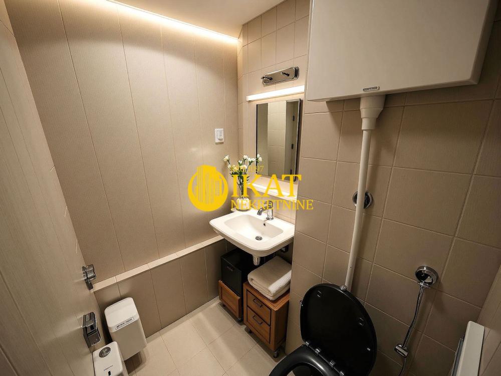 Stan na prodaju u Beogradu, Zvezdara, troiposoban, 81m2, cena 180000 evra