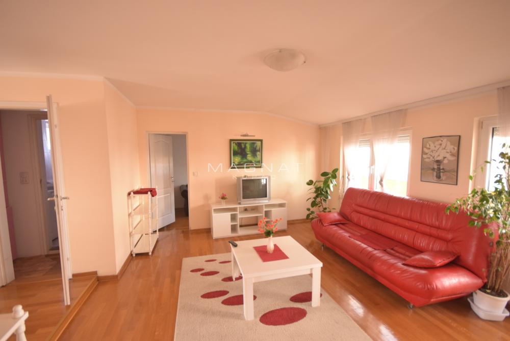 Stan na prodaju u Beogradu, Vračar (Hram), trosoban, 95m2, cena 260000 evra