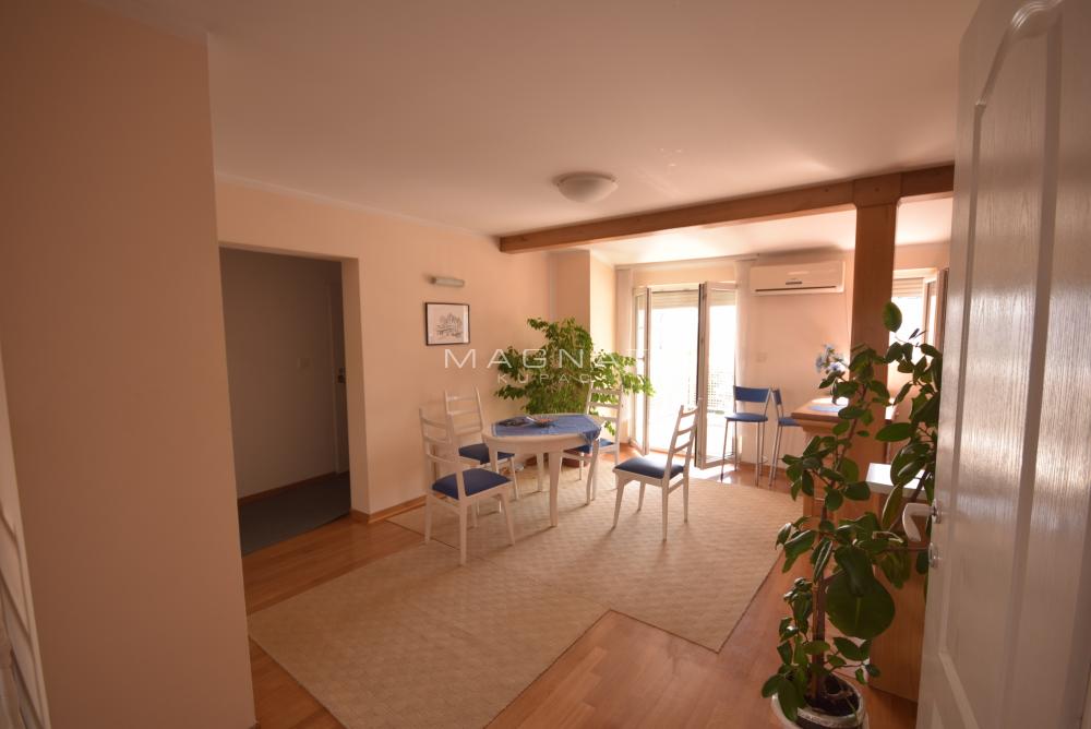 Stan na prodaju u Beogradu, Vračar (Hram), trosoban, 95m2, cena 260000 evra