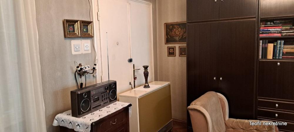 Stan na prodaju u Beogradu, Savski venac, cetvorosoban, 101m2, cena 455000 evra