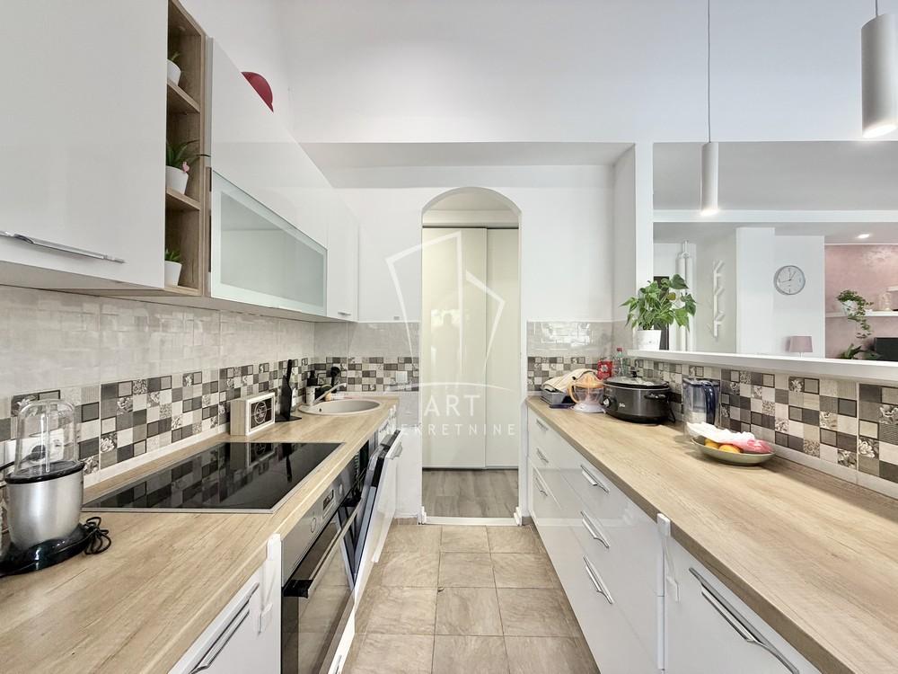 Stan na prodaju u Beogradu, Čukarica, dvosoban, 49m2, cena 177000 evra
