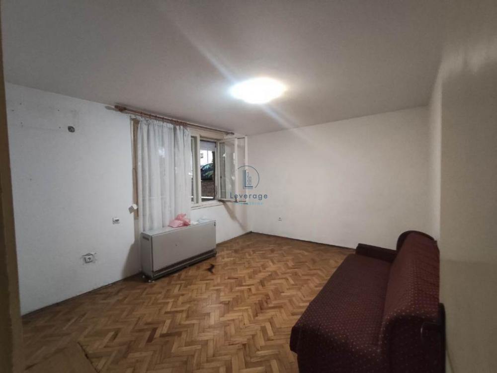 Stan na prodaju u Beogradu, Karaburma, dvosoban, 55m2, cena 115000 evra