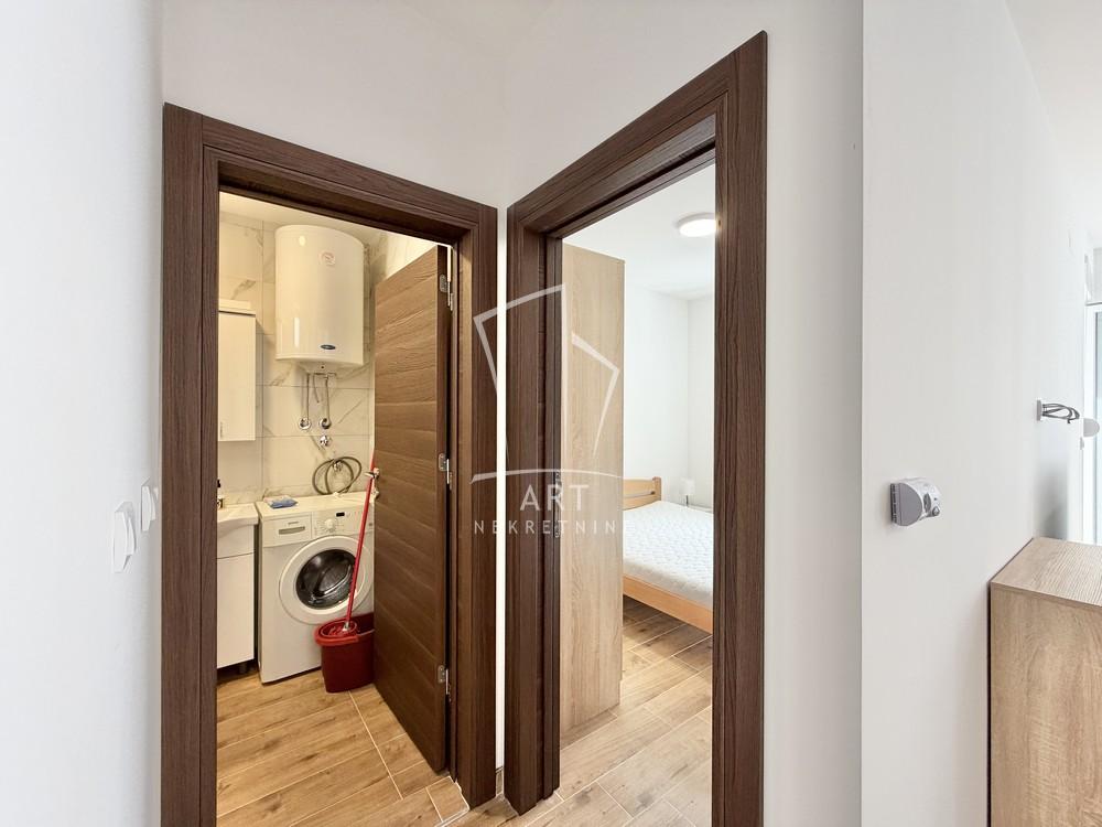 Stan na prodaju u Beogradu, Mirijevo, dvosoban, 40m2, cena 105000 evra