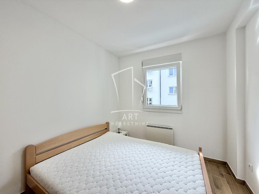 Stan na prodaju u Beogradu, Mirijevo, dvosoban, 40m2, cena 105000 evra