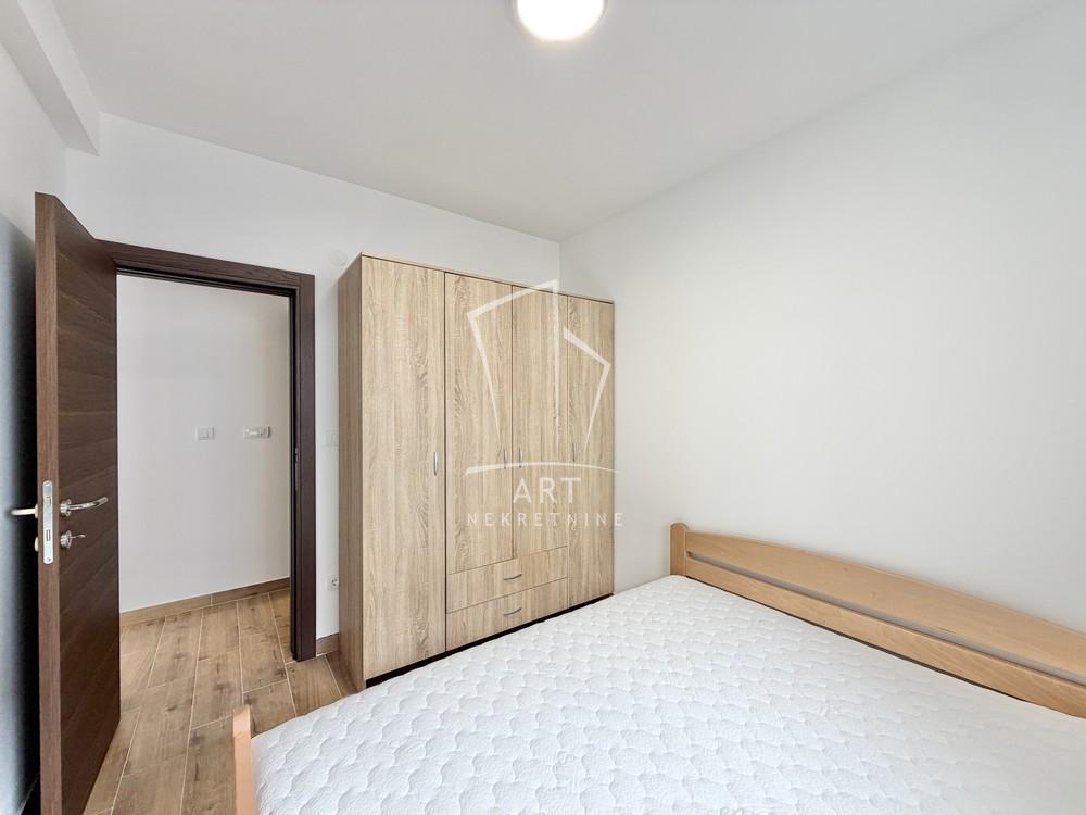 Stan na prodaju u Beogradu, Mirijevo, dvosoban, 40m2, cena 105000 evra